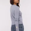 Abbie Bluebell Pullover aus Merinowolle und Kaschmir mit Rundhalsausschnitt Abbie Bluebell Pullover aus Merinowolle und Kaschmir mit Rundhalsausschnitt