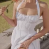 Adabella Weißes Baumwoll-Halter-Sommerkleid Adabella Weißes Baumwoll-Halter-Sommerkleid