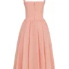 Adalyn Pfirsichfarbenes Midi-Sommerkleid mit Broderie Anglaise Adalyn Pfirsichfarbenes Midi-Sommerkleid mit Broderie Anglaise