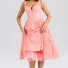 Adalyn Pfirsichfarbenes Midi-Sommerkleid mit Broderie Anglaise Adalyn Pfirsichfarbenes Midi-Sommerkleid mit Broderie Anglaise