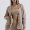 Alara Barley Chunky Strickjacke aus Naturwolle Alara Barley Chunky Strickjacke aus Naturwolle
