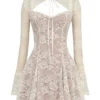 Alice Vintage-Minikleid aus cremefarbener Spitze Alice Vintage-Minikleid aus cremefarbener Spitze