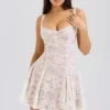 Alice Vintage-Minikleid aus cremefarbener Spitze Alice Vintage-Minikleid aus cremefarbener Spitze