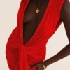 Aliza Cherry gerafftes Minikleid Aliza Cherry gerafftes Minikleid