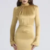 Amala Gold Langarm-Satin-Minikleid Amala Gold Langarm-Satin-Minikleid