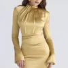 Amala Gold Langarm-Satin-Minikleid Amala Gold Langarm-Satin-Minikleid