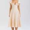 Amaya Midi-Kleid in Creme-Tea mit Broderie Anglais Amaya Midi-Kleid in Creme-Tea mit Broderie Anglais