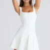 Amelie Vintage Elfenbeinfarbenes Stretch-Crêpe-Minikleid Amelie Vintage Elfenbeinfarbenes Stretch-Crêpe-Minikleid