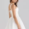 Ami Weißes Minikleid aus Stretch-Baumwolle mit Korsetts Ami Weißes Minikleid aus Stretch-Baumwolle mit Korsetts