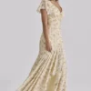 Amina – Maxikleid aus Georgette mit Zitronen-Blumenmuster Amina – Maxikleid aus Georgette mit Zitronen-Blumenmuster