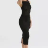 Amirah – Schwarzes Midi-Kleid mit Kristallverzierung Amirah – Schwarzes Midi-Kleid mit Kristallverzierung