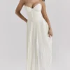 Amorata Maxikleid in Elfenbein mit Plissee Amorata Maxikleid in Elfenbein mit Plissee