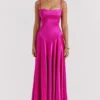Anabella Fuchsia Maxikleid mit Schnürung Anabella Fuchsia Maxikleid mit Schnürung