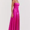 Anabella Fuchsia Maxikleid mit Schnürung Anabella Fuchsia Maxikleid mit Schnürung