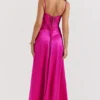 Anabella Fuchsia Maxikleid mit Schnürung Anabella Fuchsia Maxikleid mit Schnürung