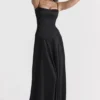 Anabella – Schwarzes Maxikleid mit Schnürung Anabella – Schwarzes Maxikleid mit Schnürung