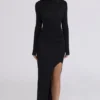 Anais – Schwarzes, gerafftes Maxikleid mit Schlitz am Oberschenkel Anais – Schwarzes, gerafftes Maxikleid mit Schlitz am Oberschenkel