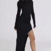 Anais – Schwarzes, gerafftes Maxikleid mit Schlitz am Oberschenkel Anais – Schwarzes, gerafftes Maxikleid mit Schlitz am Oberschenkel