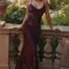 Anastelle Plum – Handbesticktes, mit Perlen verziertes Satin-Maxi-Abendkleid – Limited Edition Anastelle Plum – Handbesticktes, mit Perlen verziertes Satin-Maxi-Abendkleid – Limited Edition