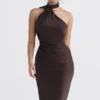 Angelina Midi-Kleid mit Wickelhalsausschnitt in Schokoladenbraun Angelina Midi-Kleid mit Wickelhalsausschnitt in Schokoladenbraun