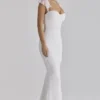 Antonella – Weißes Maxikleid aus gerafftem Mesh Antonella – Weißes Maxikleid aus gerafftem Mesh