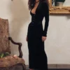 Arabella – Schwarzes Samt-Korsetts-Kleid Arabella – Schwarzes Samt-Korsetts-Kleid