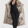 Ariel Beige Trenchcoat aus veganem Leder Ariel Beige Trenchcoat aus veganem Leder
