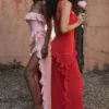 Ariela Cherry Rüschen-Maxikleid Ariela Cherry Rüschen-Maxikleid