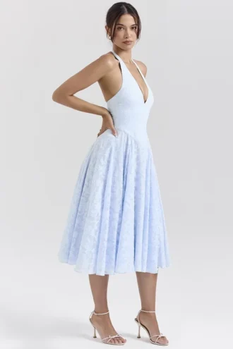 Arietta Midi-Kleid mit Halter-Ausschnitt aus Jacquard mit Bluebell-Blumenmuster