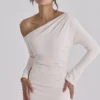 Arista Vintage Elfenbein Drapiertes Crêpe-Midi-Kleid mit einer Schulter Arista Vintage Elfenbein Drapiertes Crêpe-Midi-Kleid mit einer Schulter