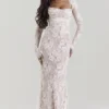 Artemis Vintage-Maxikleid aus cremefarbener Spitze Artemis Vintage-Maxikleid aus cremefarbener Spitze