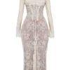 Artemis Vintage-Maxikleid aus cremefarbener Spitze Artemis Vintage-Maxikleid aus cremefarbener Spitze