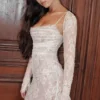 Artemis Vintage-Maxikleid aus cremefarbener Spitze Artemis Vintage-Maxikleid aus cremefarbener Spitze