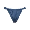 Athens Deep Blue Bikini-Unterteil mit gerafftem, hoch geschnittenem Bein Athens Deep Blue Bikini-Unterteil mit gerafftem, hoch geschnittenem Bein