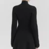 Aubrey – Strickjacke aus schwarzer Wolle als Kleid Aubrey – Strickjacke aus schwarzer Wolle als Kleid