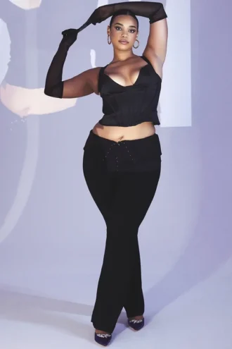Ava Schwarze Hose mit Falten vorne