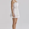 Ava Weißes, maßgefertigtes Sommerkleid aus Baumwolle mit Broderie Anglaise-Spitze