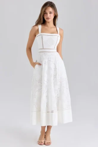 Ava Weißes Midi-Kleid aus Stretch-Baumwolle mit Broderie Anglaise