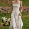 Ava Weißes Midi-Kleid aus Stretch-Baumwolle mit Broderie Anglaise Ava Weißes Midi-Kleid aus Stretch-Baumwolle mit Broderie Anglaise