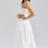 Ava Weißes Midi-Kleid aus Stretch-Baumwolle mit Broderie Anglaise Ava Weißes Midi-Kleid aus Stretch-Baumwolle mit Broderie Anglaise