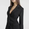 Aviva Schwarze, taillierte Jacke in Sanduhrform Aviva Schwarze, taillierte Jacke in Sanduhrform