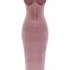 Azalea Midi-Kleid aus zartrosa Samt Azalea Midi-Kleid aus zartrosa Samt