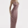 Azalea Midi-Kleid aus zartrosa Samt Azalea Midi-Kleid aus zartrosa Samt