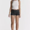 Azora Schwarze Micro-Mini-Shorts aus veganem Leder Azora Schwarze Micro-Mini-Shorts aus veganem Leder