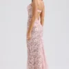 Azzurra – Rosafarbenes Godet-Abendkleid aus Spitze Azzurra – Rosafarbenes Godet-Abendkleid aus Spitze