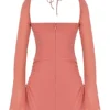 Babyrosa Chiffon-Mini-Kleid mit Cut-outs und Neckholder Babyrosa Chiffon-Mini-Kleid mit Cut-outs und Neckholder