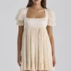 Bambi Ivory Satin + Broderie Anglaise Spitze Regency Babydoll Minikleid Bambi Ivory Satin + Broderie Anglaise Spitze Regency Babydoll Minikleid