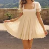 Bambi Ivory Satin + Broderie Anglaise Spitze Regency Babydoll Minikleid Bambi Ivory Satin + Broderie Anglaise Spitze Regency Babydoll Minikleid