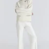 Bear Ivory Wollpullover mit grobem Strickmuster Bear Ivory Wollpullover mit grobem Strickmuster