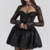 Beauty – Schwarzes Minikleid mit Puffärmel aus Spitze Beauty – Schwarzes Minikleid mit Puffärmel aus Spitze